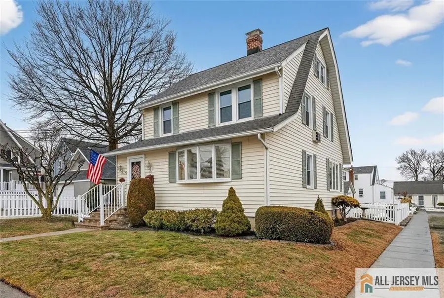 -3 Jenessee Court, Woodbridge, NJ 07095 - #3