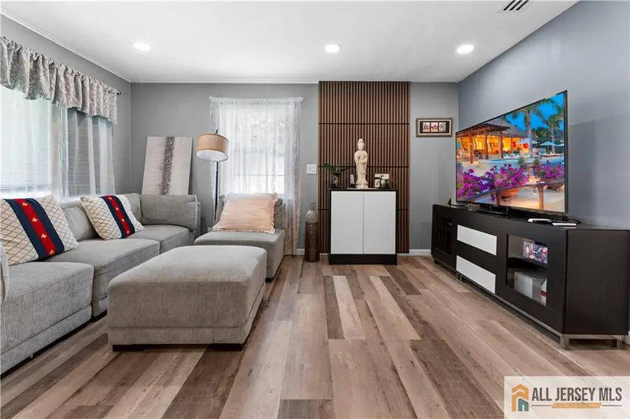 -4 Burnham Road, East Brunswick, NJ 08816 - #3