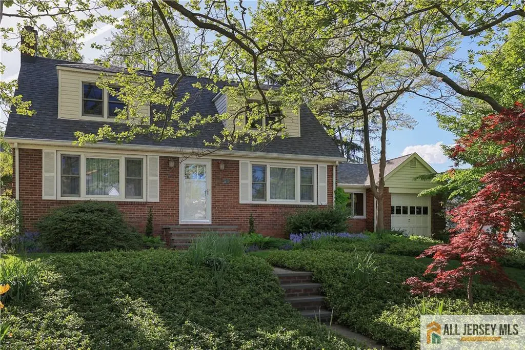 -25 Voorhees Place, Metuchen, NJ 08840 - #1