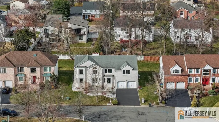 -4 Maureen Court, Edison, NJ 08820 - #3