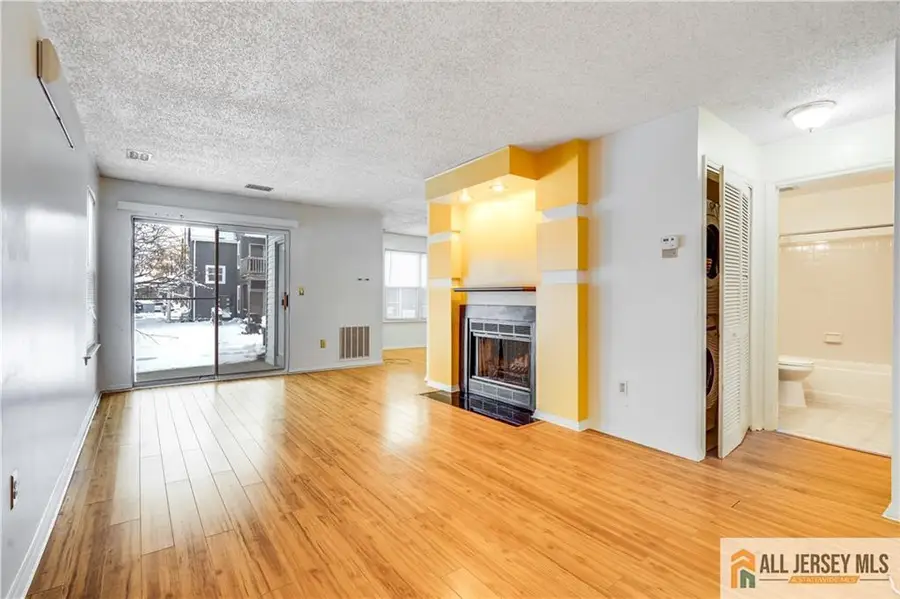 -49 Tanglewood Court, South Brunswick, NJ 08852 - #2