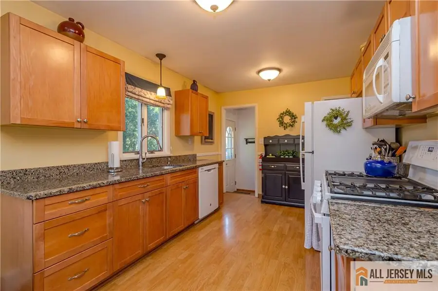 -214 Vesper Avenue, Middlesex, NJ 08846 - #2