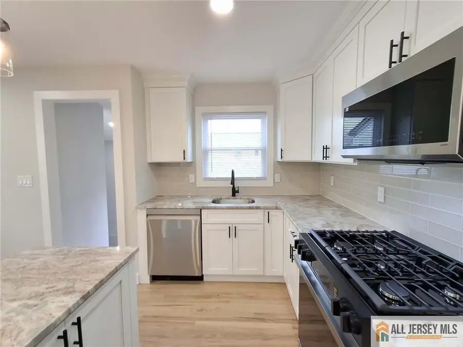 -397 Lake Avenue, Colonia, NJ 07067 - #3