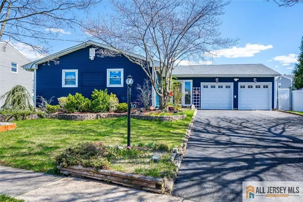 -10 Wellington Avenue, Port Reading, NJ 07064 - #1