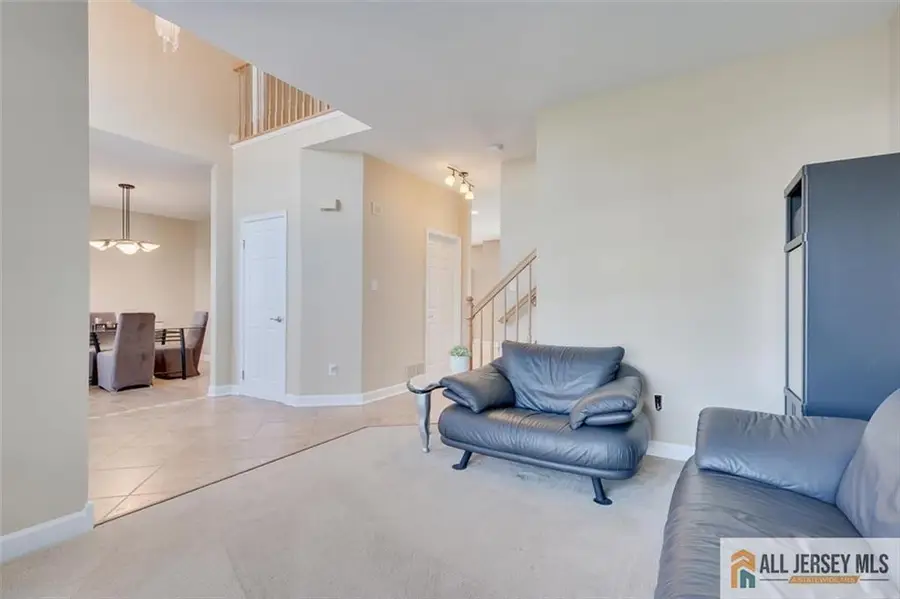 -6 Aster Way, South Brunswick, NJ 08810 - #3