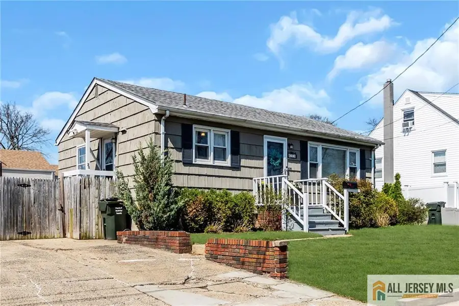 -25 Woodview Avenue, Fords, NJ 08863 - #3