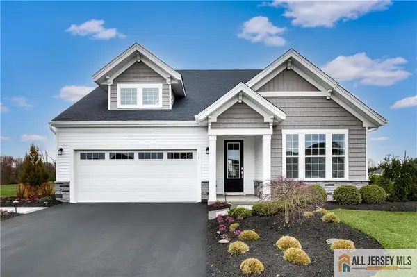 -14 Galerie Court, Monroe, NJ 08831