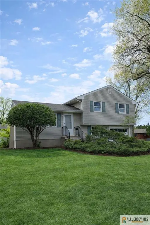 -99 Vera Street, Piscataway, NJ 08854