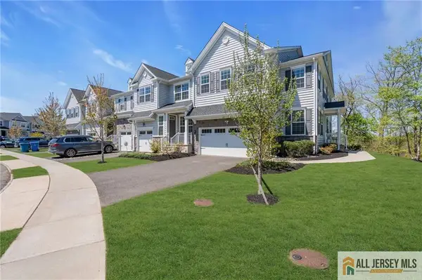 -48 Begonia Lane, Monroe, NJ 08831