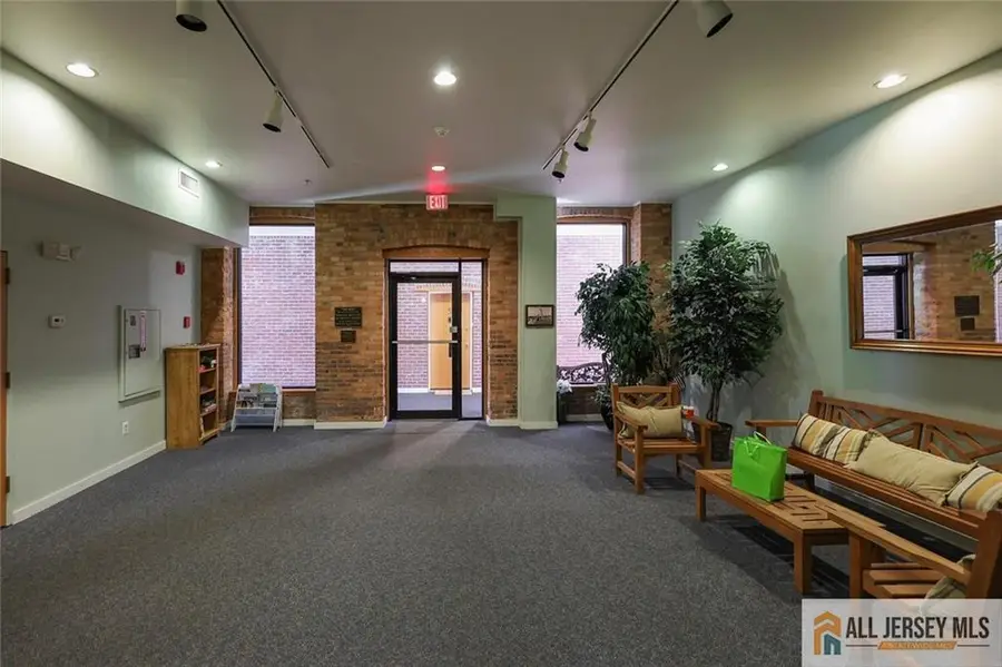 -40 Washington Avenue #13, Milltown, NJ 08850 - #3