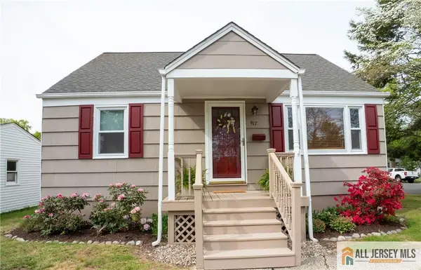 -917 Mountain Avenue, Middlesex, NJ 08846