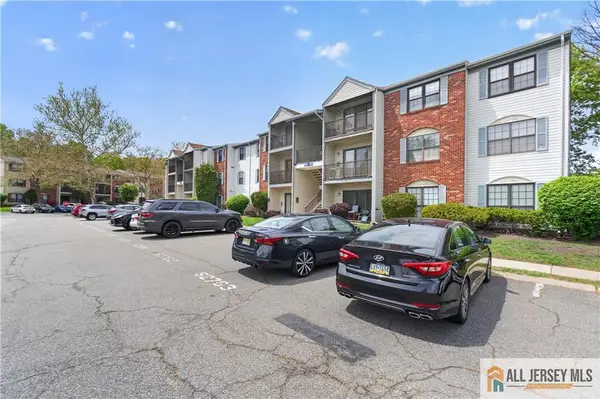 -343 Lancaster Court #D, Piscataway, NJ 08854