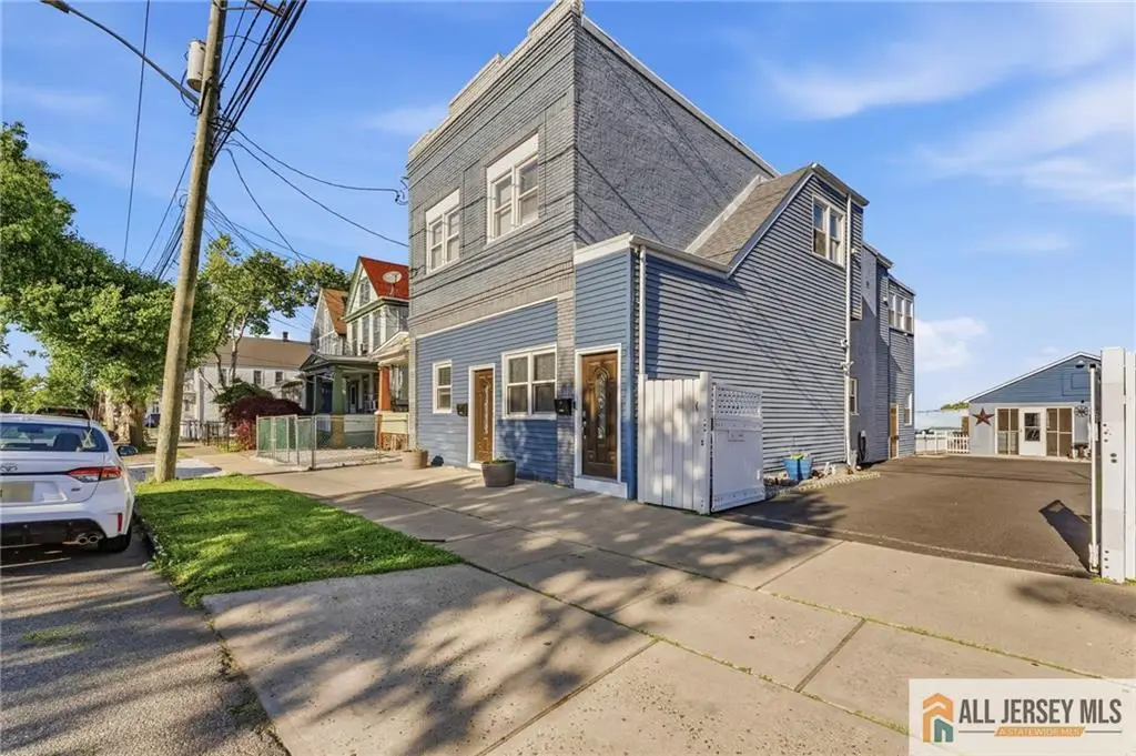 -680 Amboy Avenue, Perth Amboy, NJ 08861 - #1