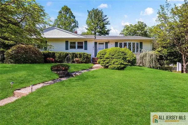 -15 Kings Road, East Brunswick, NJ 08816