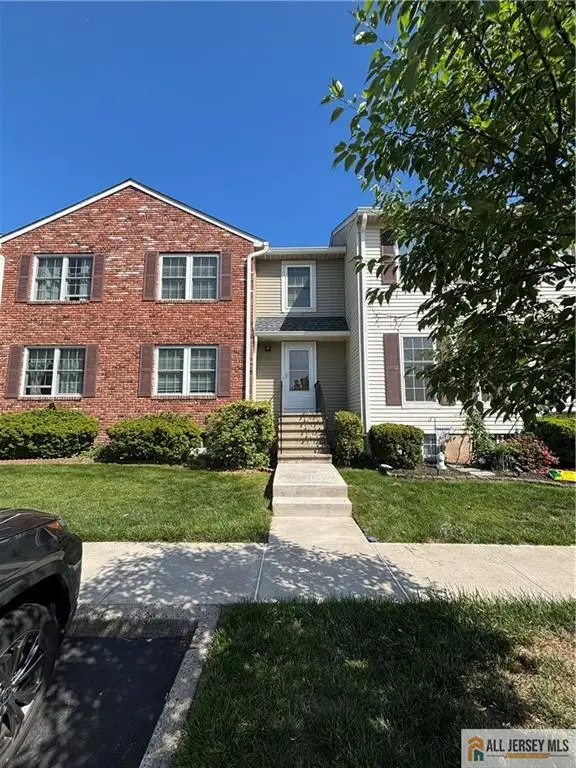 -53 Boxgrove Place, Franklin, NJ 08873
