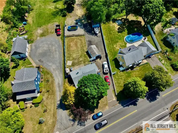 -880 Old Bridge Turnpike, East Brunswick, NJ 08816