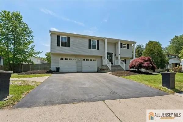 -21 Cherry Bend Drive, Howell, NJ 07731