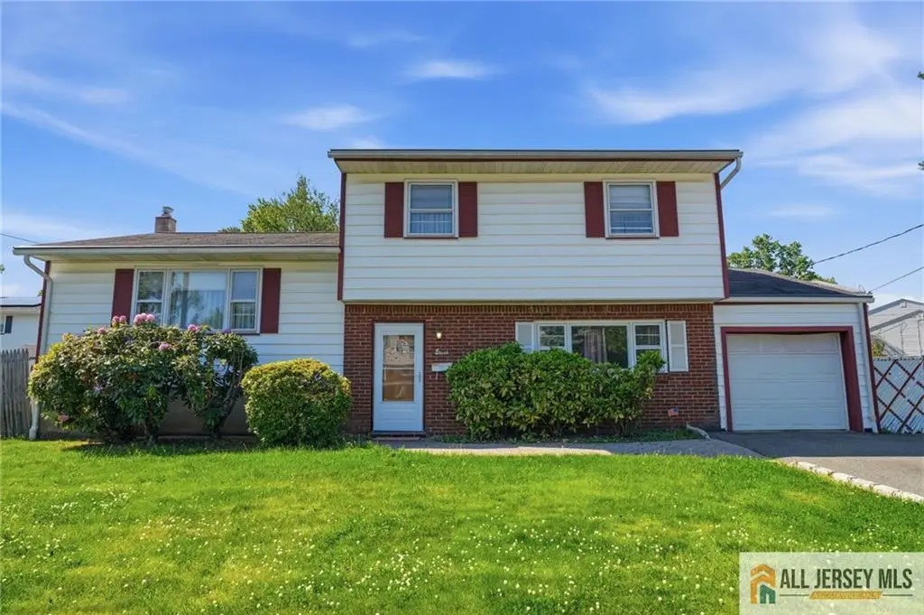 -11 Reo Court, Colonia, NJ 07067 - #1