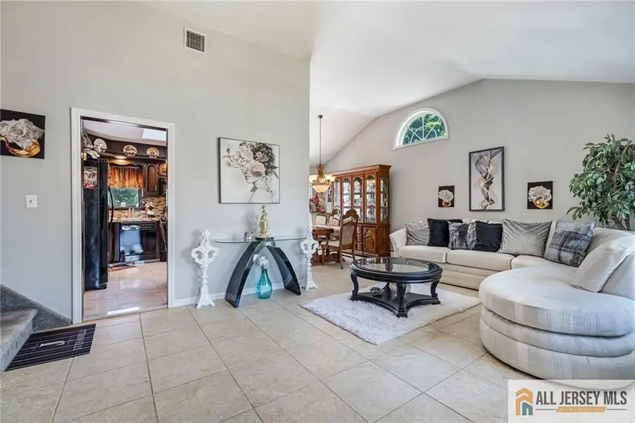 -18 Kilmer Drive, Colonia, NJ 07067 - #3