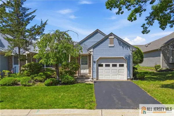 -9 Patrick Henry A Court, Monroe, NJ 08831