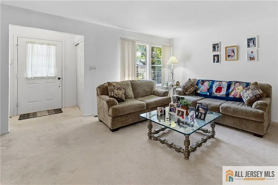 -9 Patrick Henry A Court, Monroe, NJ 08831 - #3