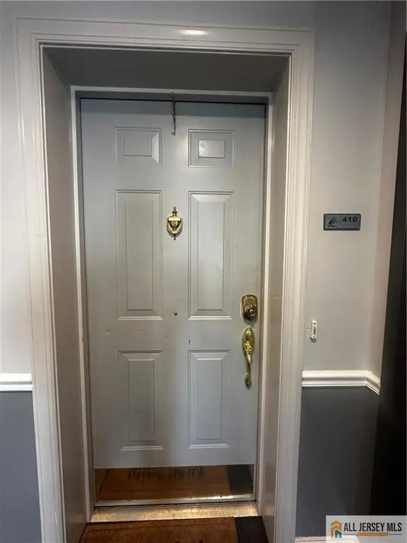 -358 Rector Street #410, Perth Amboy, NJ 08861