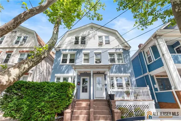 -48 Catalpa Avenue, Perth Amboy, NJ 08861