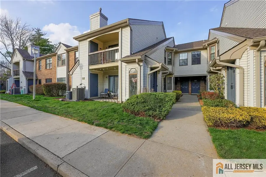 -207 Sunshine Court, Parlin, NJ 08859 - #2
