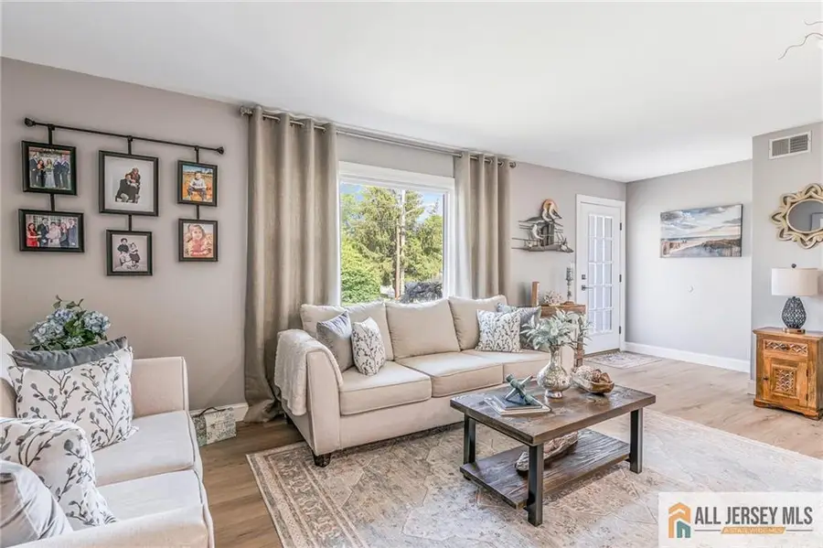 -7 Center Place, Middlesex, NJ 08846 - #3