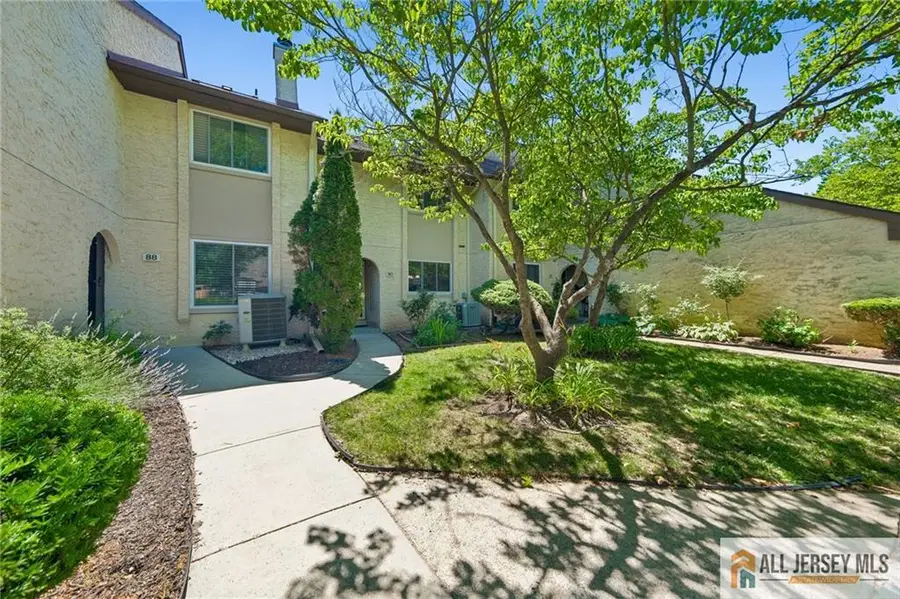 -90 Tennyson Drive, Plainsboro, NJ 08536 - #3