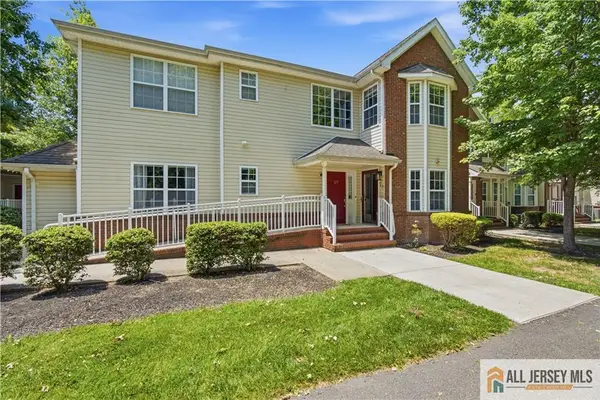 -26 Forest Drive, Piscataway, NJ 08854