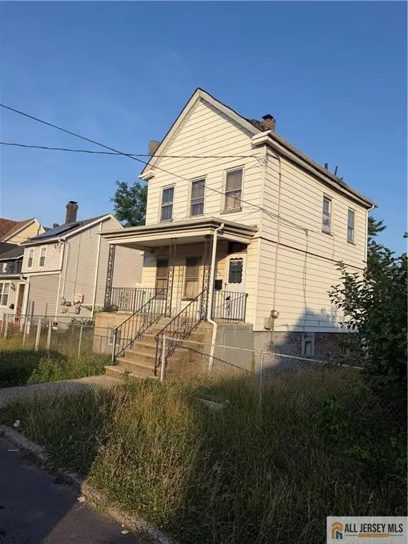 -549 Hartford Street, Perth Amboy, NJ 08861