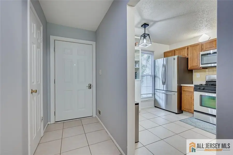 -19 Folkstone Court, North Brunswick, NJ 08902 - #3