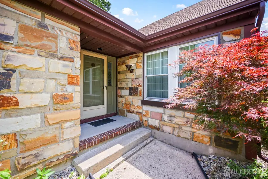 -2 Winslow Road, Monroe, NJ 08831 - #3