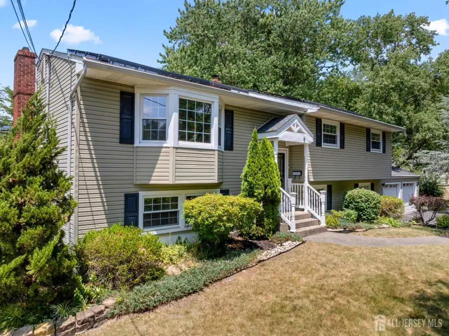 -5 Yale Court, East Brunswick, NJ 08816 - #2