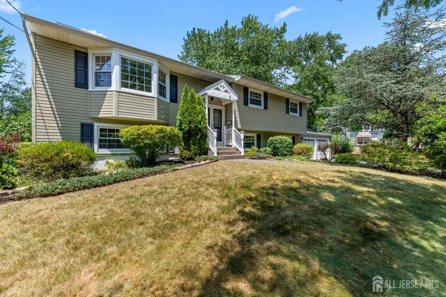 -5 Yale Court, East Brunswick, NJ 08816 - #3