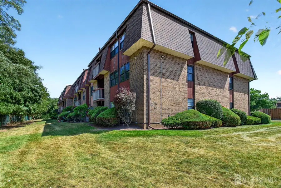 -248 Alpine Way #B, Woodbridge, NJ 07095 - #3