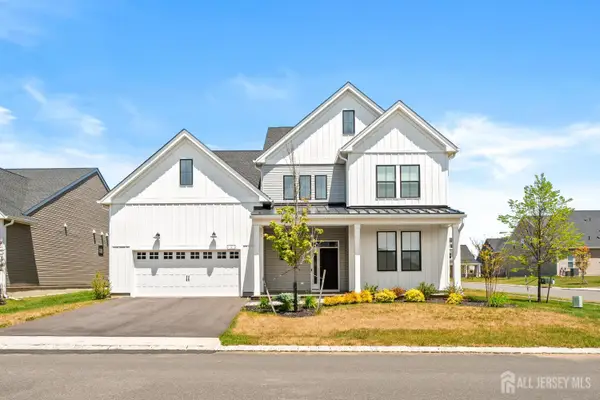 -2 Evelyn Court, Cranbury, NJ 08512