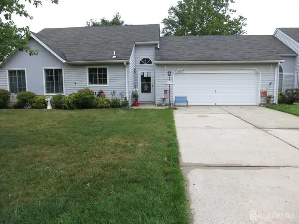 -640 Madison Drive #B, Monroe, NJ 08831