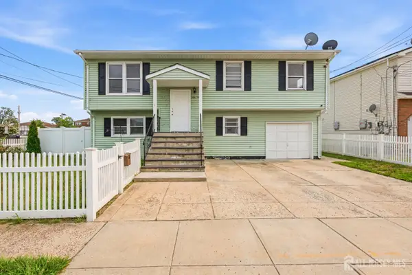 -42 Mercer Street, Carteret, NJ 07008