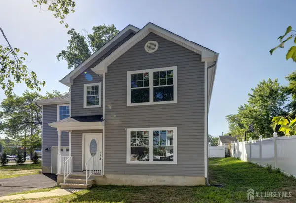 -195 Greenwood Drive, Old Bridge, NJ 08857