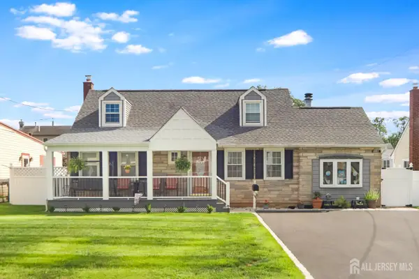 -354 Colonia Boulevard, Colonia, NJ 07067