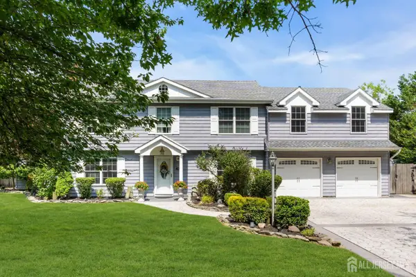 -375 Kildare Drive, Toms River, NJ 08753