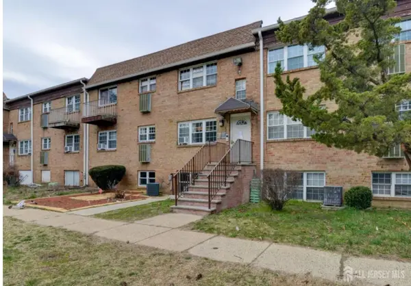 -124 College Drive, Edison, NJ 08817