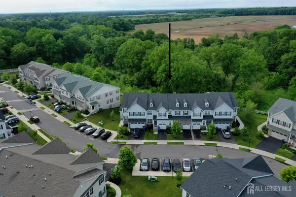 -44 Begonia Lane, Monroe, NJ 08831