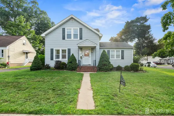 -421 N Lincoln Avenue N, Middlesex, NJ 08846