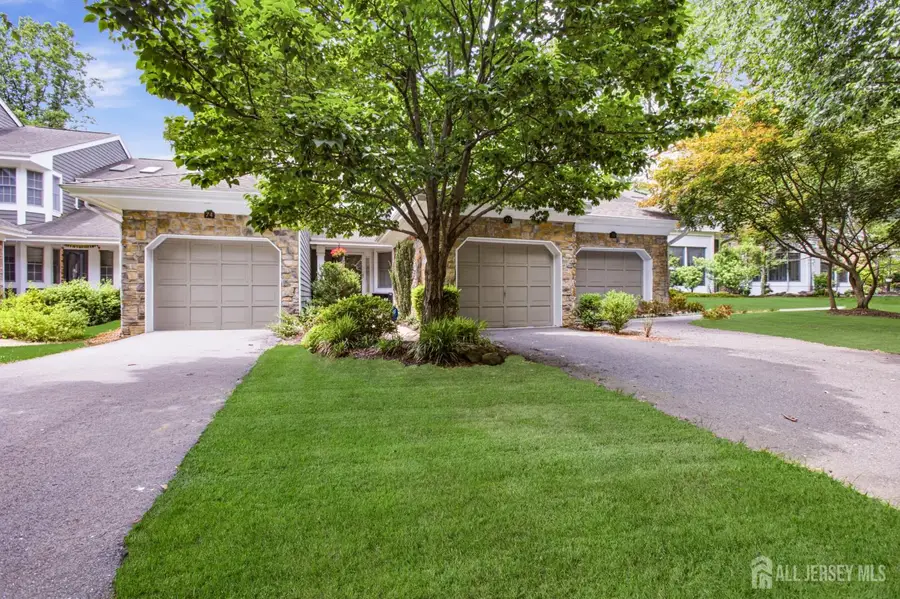 -72 Coriander Drive, Heathcote, NJ 08540 - #2