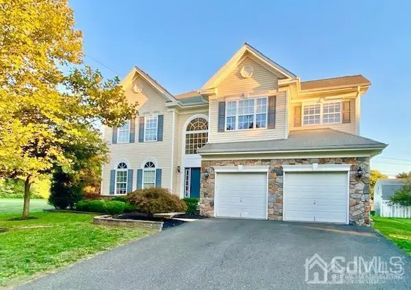 -24 Skurka Court, Sayreville, NJ 08872