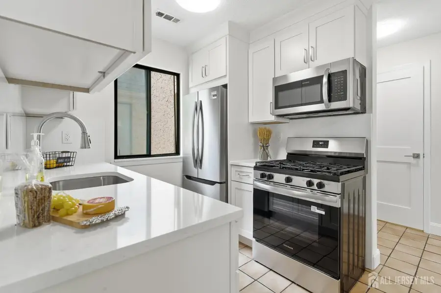 -93 Gate House Lane, Edison, NJ 08820 - #3