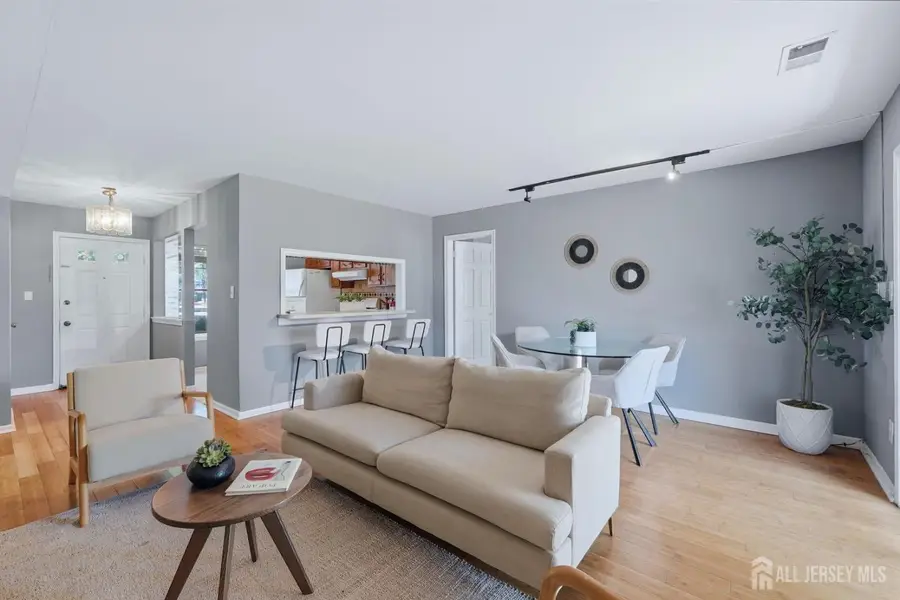 -1901 Woodbridge Commons Way, Iselin, NJ 08830 - #3